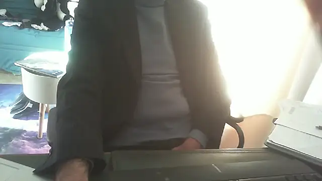 shyfrenchcock1 online show from 12/16/24, 08:52