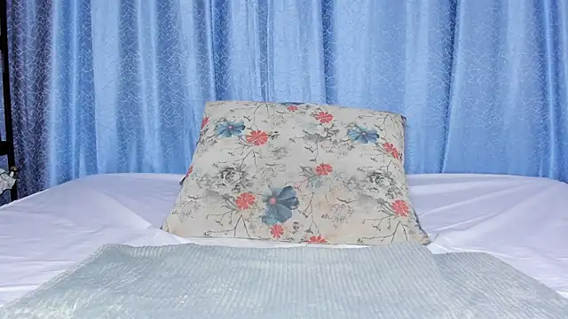 andradahot15 online show from 11/30/25, 03:16