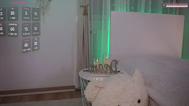 ZoeeZolton online show from 12/15/24, 02:27