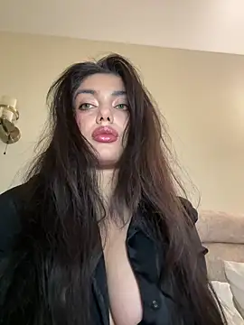 Snapshot of Sweet_Khalifa_ chatting on 12/14/25, 02:11 Sweet Khalifa online show from 12/14/25, 02:11