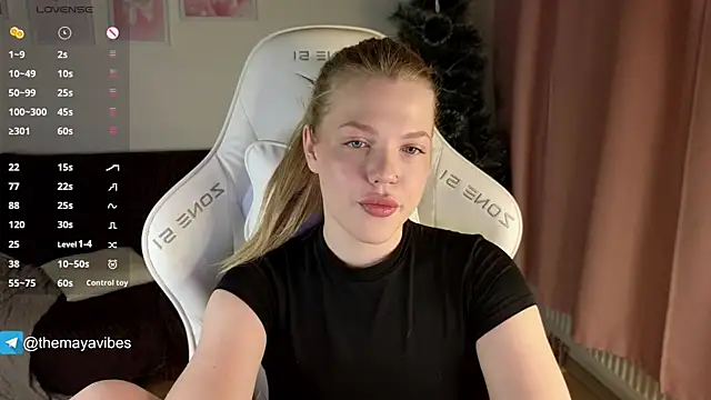 Maya Rave online show from 01/17/26, 03:33