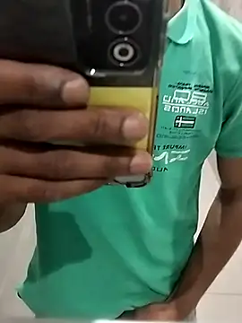 Snapshot of mehdi-l7away chatting on 04/18/26, 04:00 mehdi-l7away online show from 04/18/26, 04:00