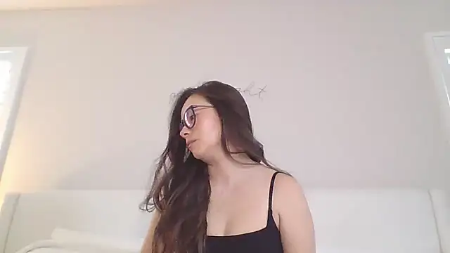 Snapshot of mixedasiangirl chatting on 02/20/26, 07:58 mixedasiangirl online show from 02/20/26, 07:58