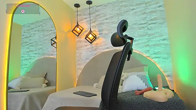 Aron Bolt online show from 03/17/26, 05:38