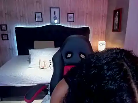 Edelaine rogers online show from 02/13/25, 03:29