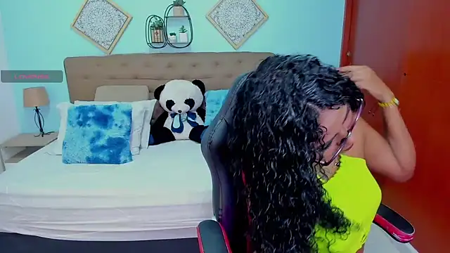 Edelaine rogers online show from 03/03/26, 05:13