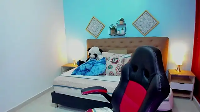 Edelaine rogers online show from 04/18/26, 05:33