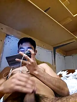 Axeltu77 online show from 03/25/26, 04:40