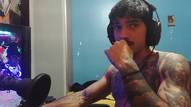 Badboyi1997 online show from 11/12/25, 03:29