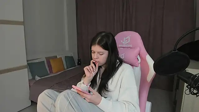 Este Glen online show from 12/31/24, 12:54