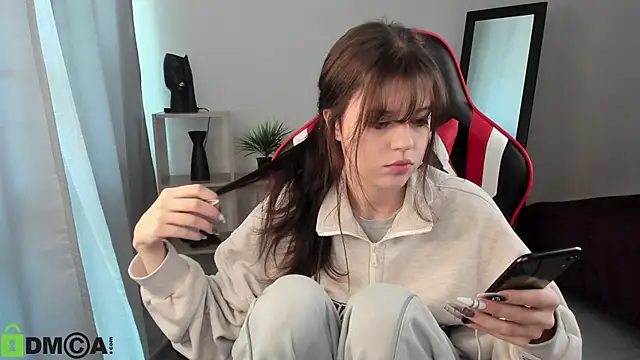 Este Glen online show from 03/21/25, 10:28