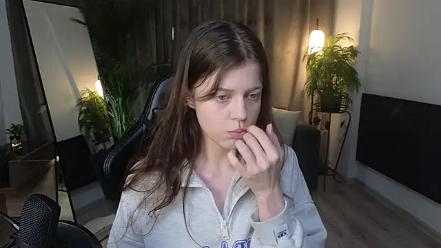 Este Glen online show from 10/16/25, 10:33