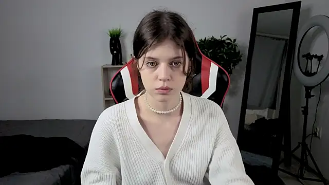 Este Glen online show from 10/21/25, 09:15