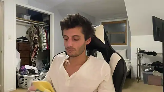 Snapshot of Dylansd chatting on 12/21/24, 01:36 Dylansd online show from 12/21/24, 01:36