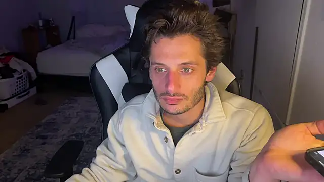 Snapshot of Dylansd chatting on 12/27/24, 08:24 Dylansd online show from 12/27/24, 08:24