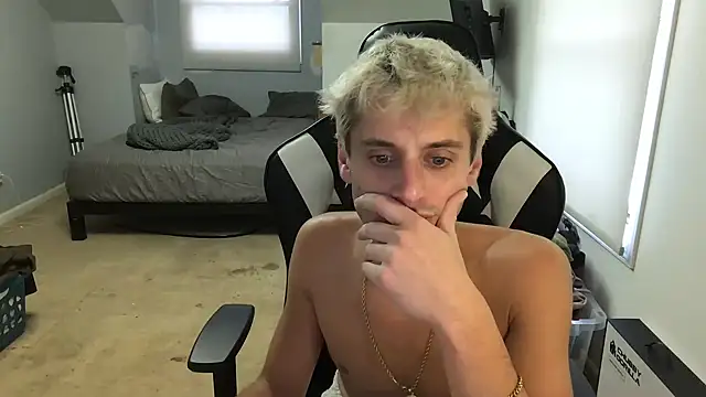 Snapshot of Dylansd chatting on 02/09/25, 07:52 Dylansd online show from 02/09/25, 07:52