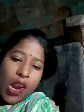 Snapshot of riya_houswife chatting on 11/15/25, 10:56 riya houswife online show from 11/15/25, 10:56