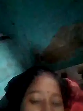 Snapshot of riya_houswife chatting on 11/17/25, 05:19 riya houswife online show from 11/17/25, 05:19