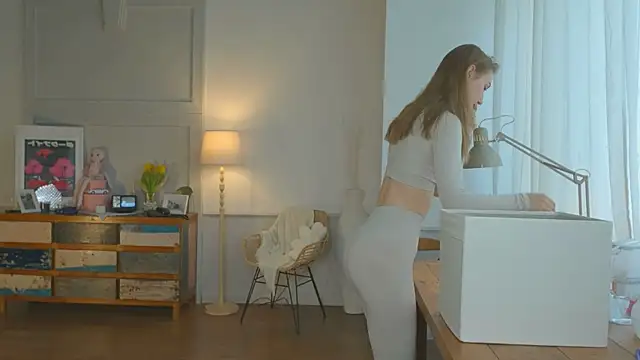 solar bella online show from 02/02/25, 02:24