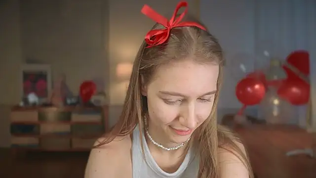 solar bella online show from 02/15/25, 03:39