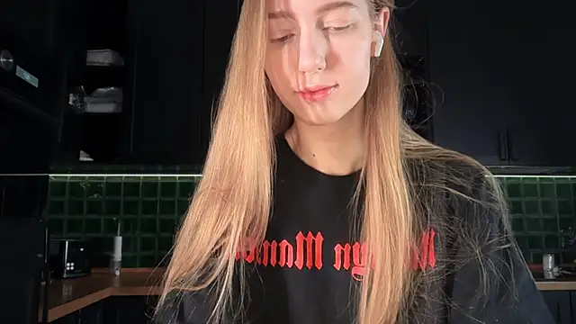 solar bella online show from 02/05/26, 05:01