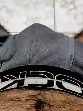 Snapshot of themostnaughtiestguyy chatting on 01/10/25, 01:10 themostnaughtiestguyy online show from 01/10/25, 01:10