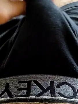 Snapshot of themostnaughtiestguyy chatting on 10/14/25, 02:45 themostnaughtiestguyy online show from 10/14/25, 02:45