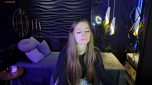 OliviaGentle online show from 01/13/25, 05:44