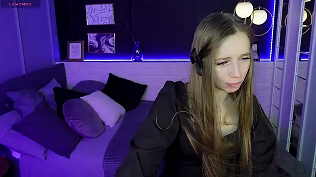 OliviaGentle online show from 02/02/25, 12:30