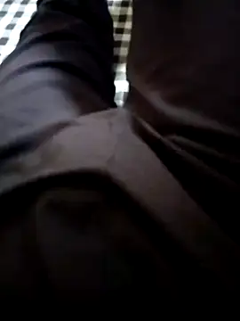 Snapshot of black_cobra70 chatting on 12/27/24, 06:35 black cobra70 online show from 12/27/24, 06:35