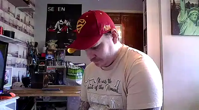ArcanceTheo82 online show from 01/09/25, 11:47