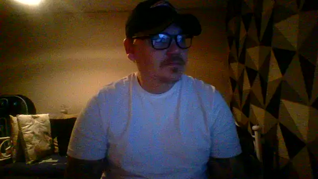 ArcanceTheo82 online show from 11/13/25, 06:23