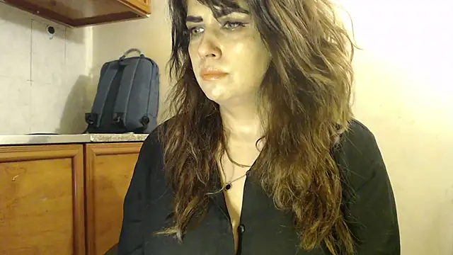 pareeti online show from 10/28/25, 12:52