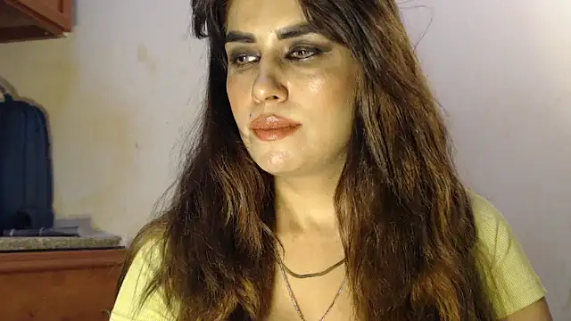 pareeti online show from 11/07/25, 01:05