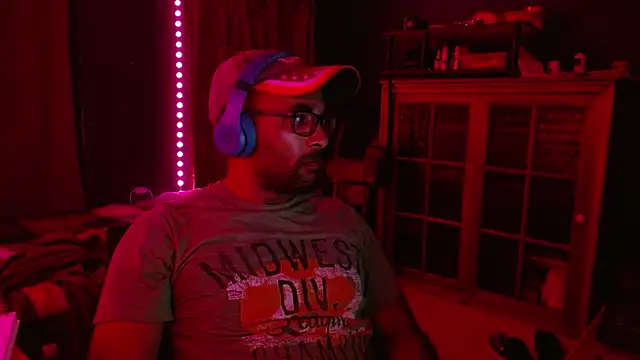        the online show from 12/19/25, 02:29