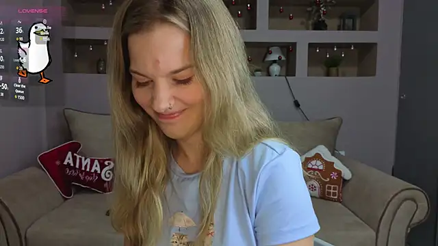 LinaCristonsen online show from 11/28/25, 05:15