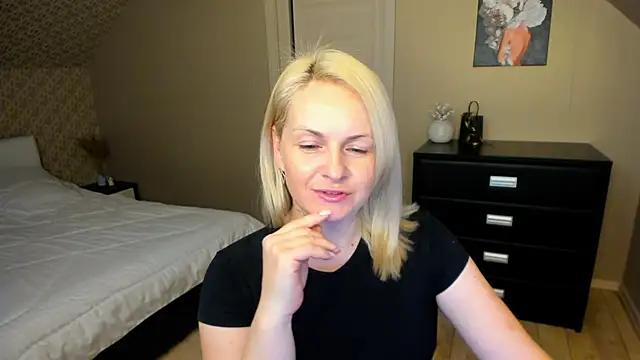 Alicee Gracee online show from 11/30/25, 07:18