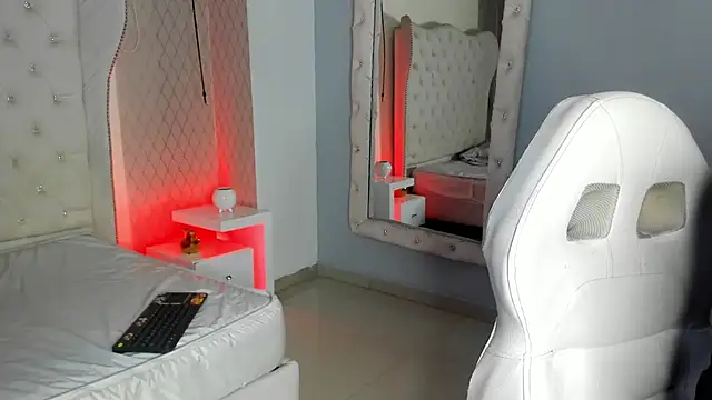 Lucii fer  online show from 02/07/26, 11:25