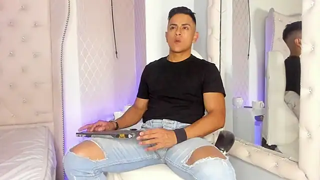 Lucii fer  online show from 02/10/26, 11:25