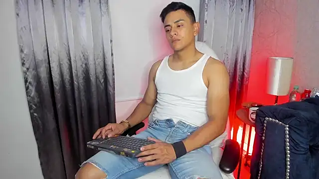 Lucii fer  online show from 02/20/26, 11:32