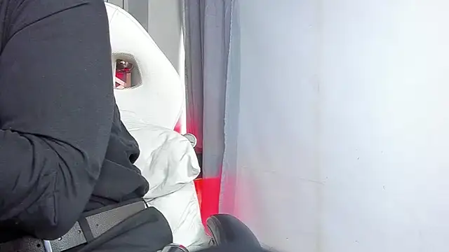 Lucii fer  online show from 03/11/26, 12:11