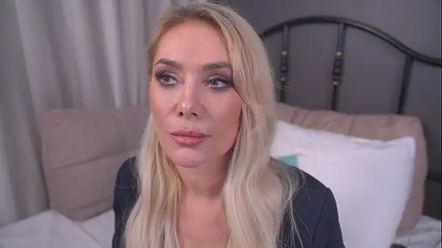 IsadoraDunkan online show from 03/15/25, 05:08