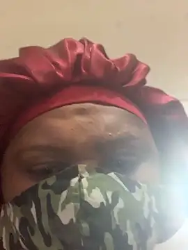 bonbonaumiel online show from 01/02/25, 04:13