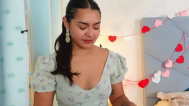 AshiaEkta1 online show from 02/17/26, 05:15