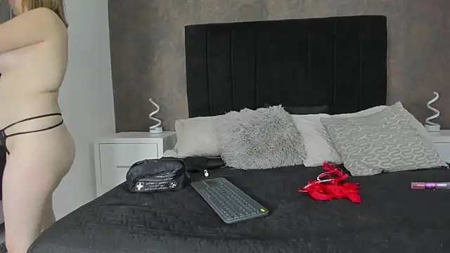 NaxaAndLexi  online show from 02/08/25, 02:16