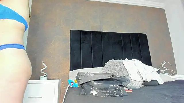 NaxaAndLexi  online show from 02/11/25, 01:30