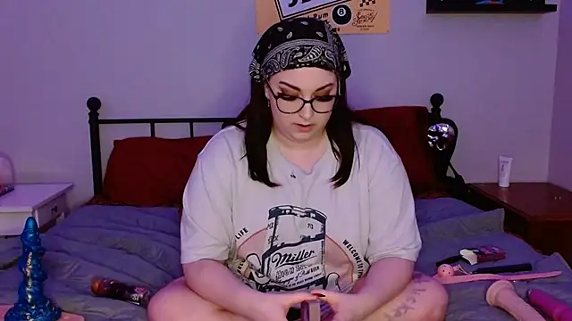 CherryDakota online show from 02/22/25, 02:17