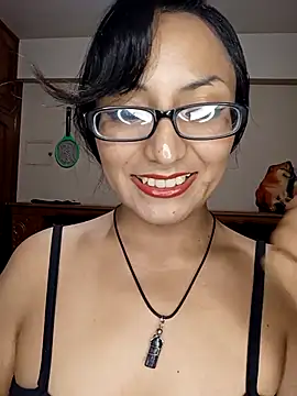 Lucy Chery online show from 01/08/26, 12:24