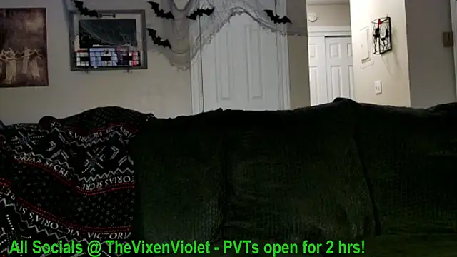 thevixenviolet online show from 12/17/24, 02:12