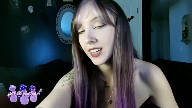 thevixenviolet online show from 10/18/25, 10:21